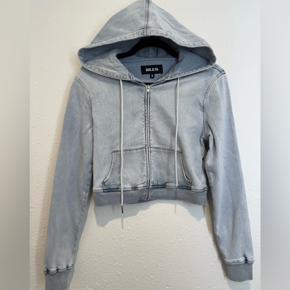 SER.O.YA Edith Cropped Denim Hoodie - Picture 1 of 5